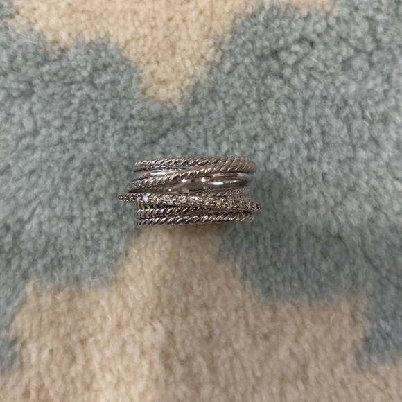 David Yurman Crossover Ring - Picture 5 of 11